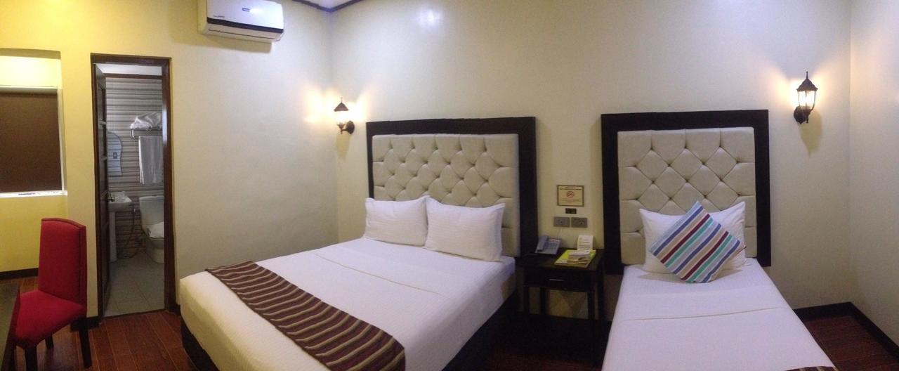 The Ambassador Hotel Tacloban Dış mekan fotoğraf